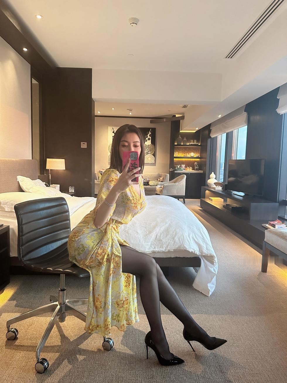 果儿Victoria 5套合集 原版写真 [套图+视频-1.66G]