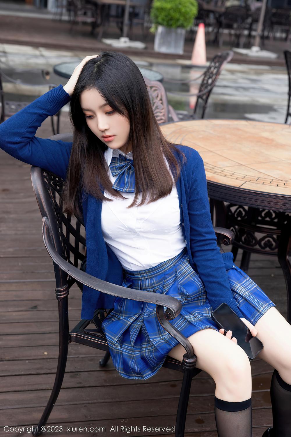 豆瓣酱《户外跳蛋》原版写真 [92-819MB]