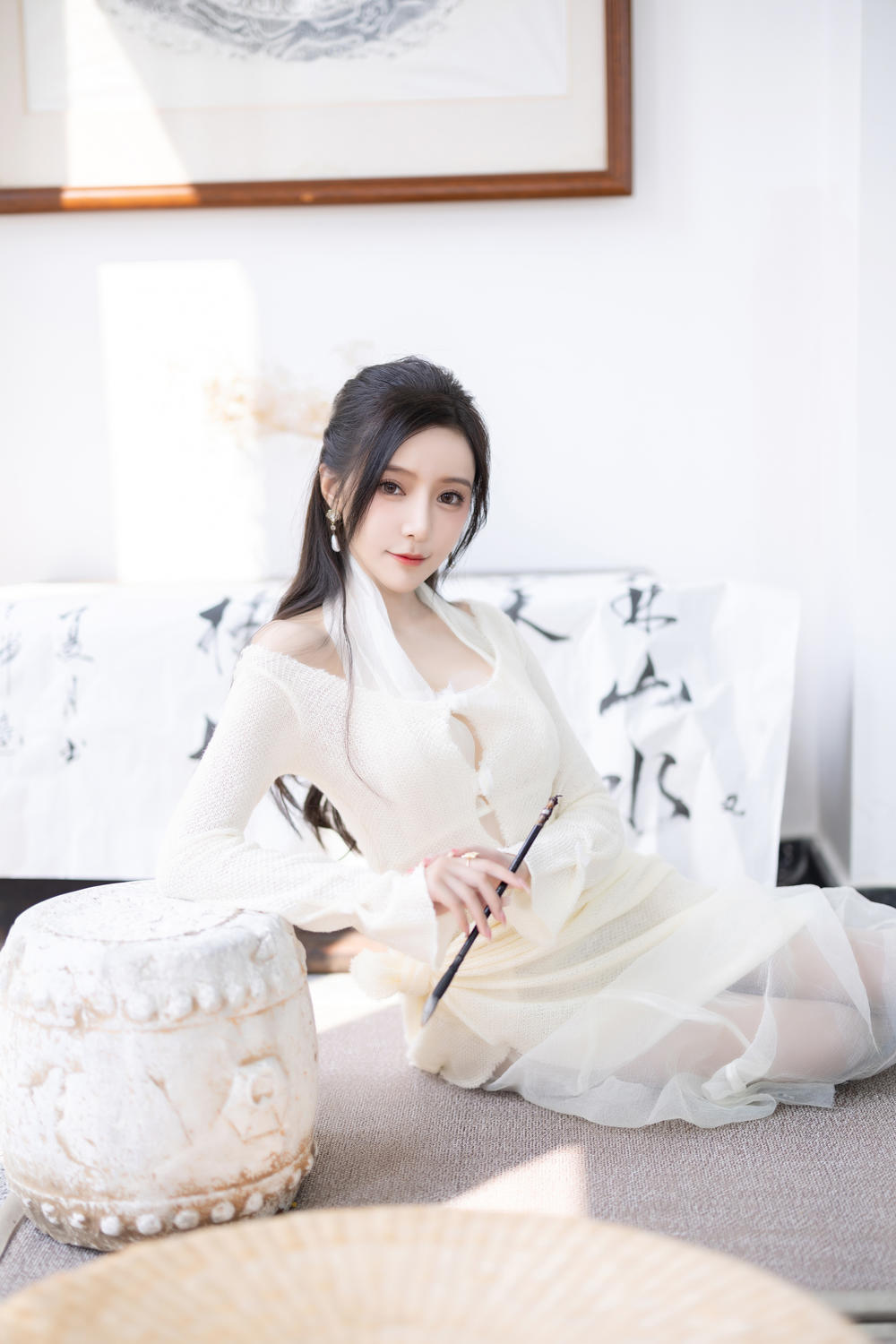 王馨瑶yanni 《白色连衣裙-字画》原版写真 [101P-210MB]