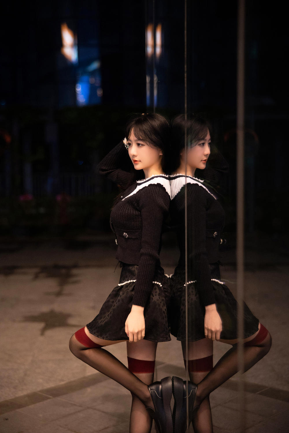 谢小蒽(幼幼)《魅惑黑丝情趣》原版写真 [97P-963MB]