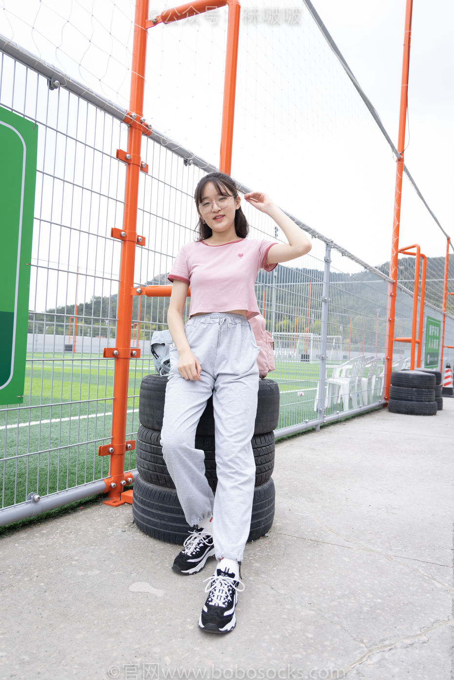 [BoBoSocks袜啵啵]NO.016 熊熊-斯凯奇运动鞋、棉袜（踩脏）、裸足[147P+1V／4.71GB]